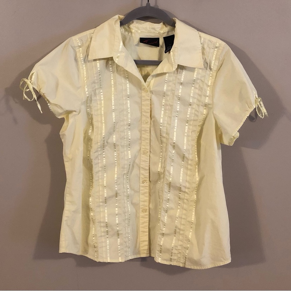 $6❤️Bundled Vintage Torrid Shirt